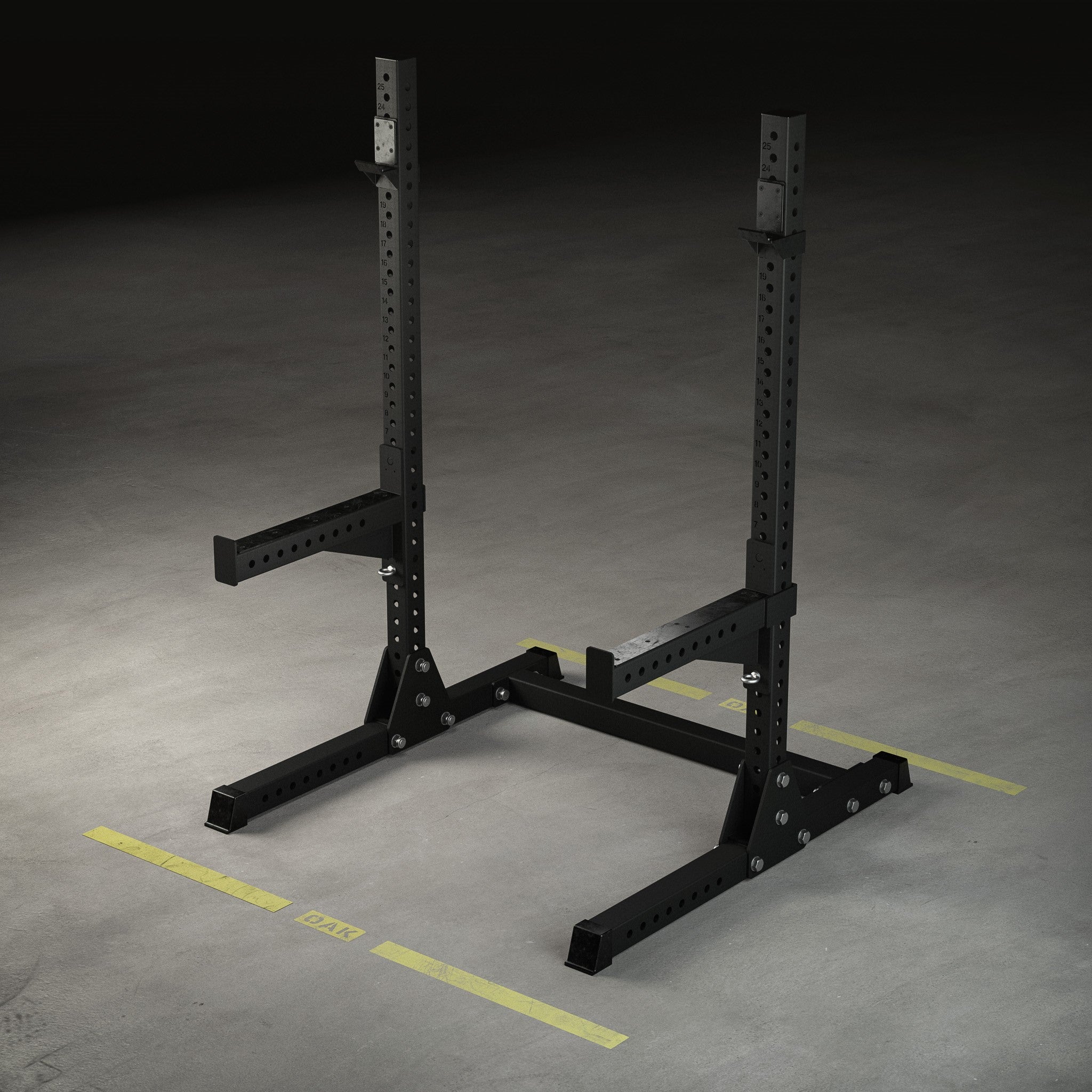 Oak Squat Stand
